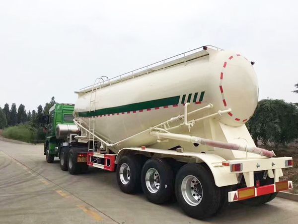 水泥罐车要如何进行清洗